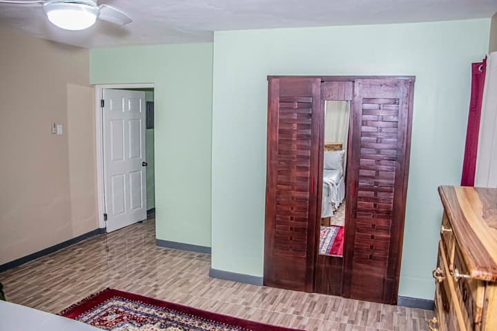The Hamilton's Nature Villa
