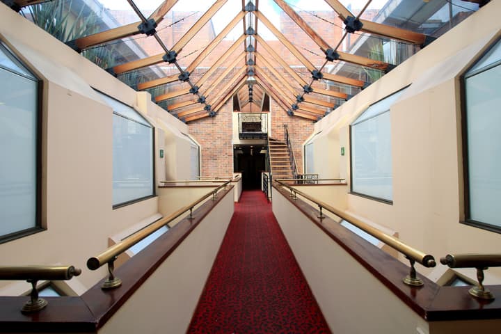 Hotel Windsor House Inn By GEH Suites