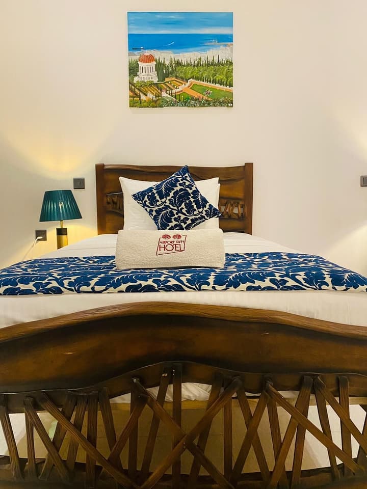 Airport Faith Hotel