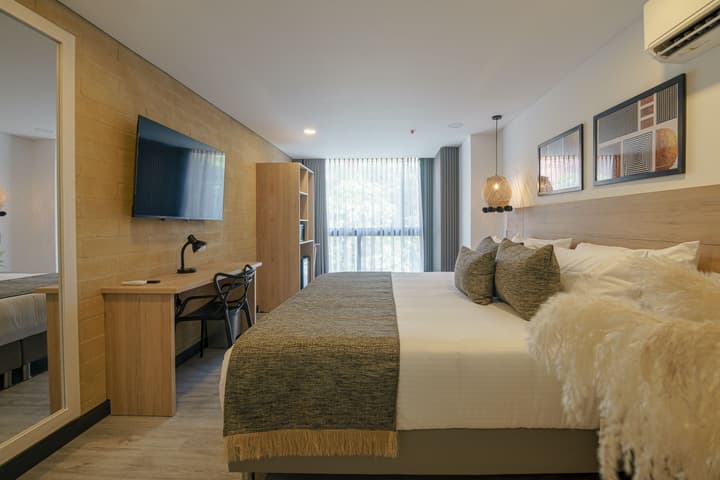 First Class Hotel