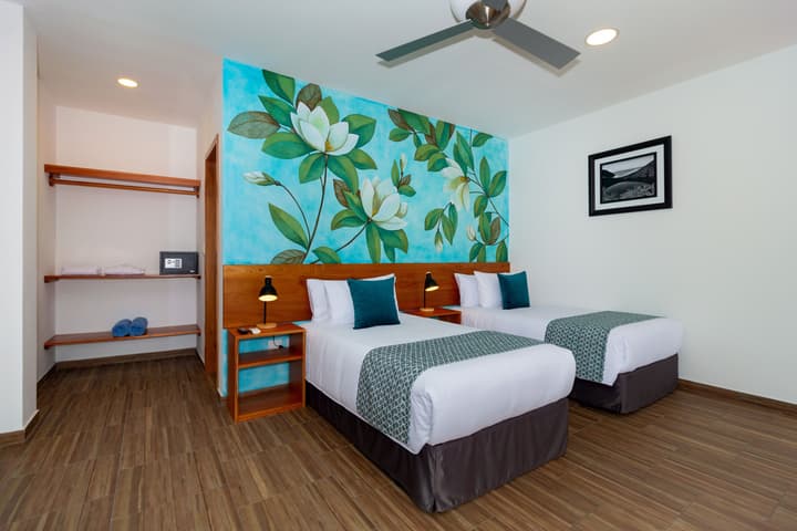 Plaza Luna Suites