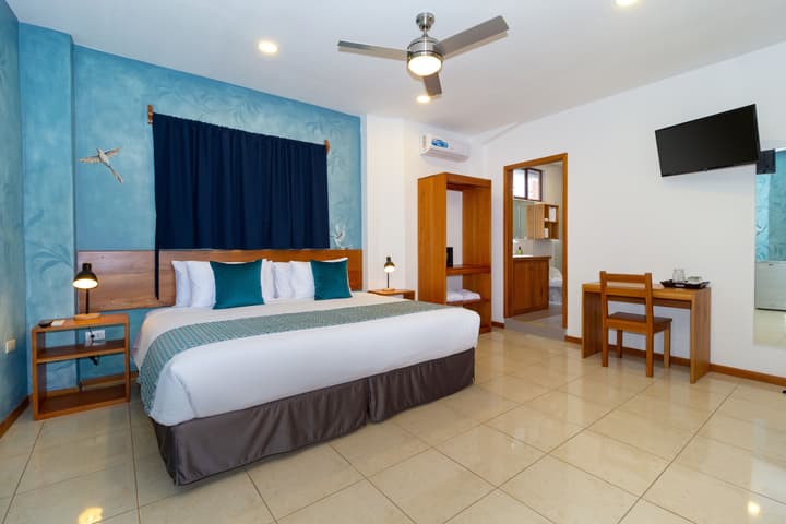 Plaza Luna Suites