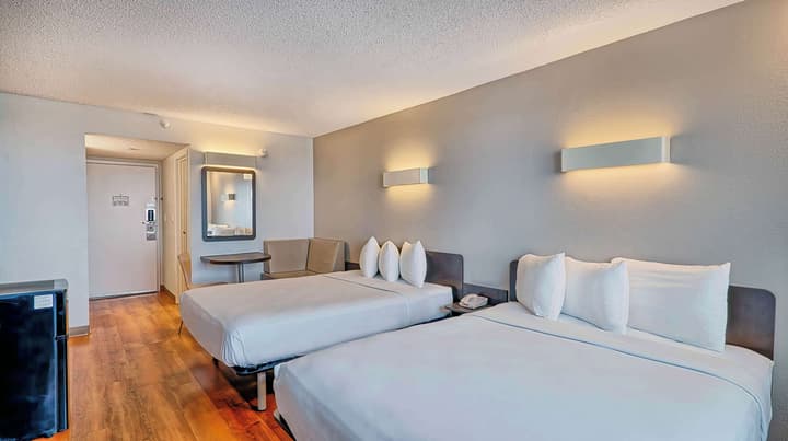 Studio 6 Suites Los Angeles, CA - Los Angeles - LAX