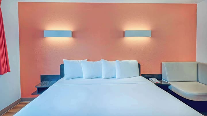 Studio 6 Suites Los Angeles, CA - Los Angeles - LAX