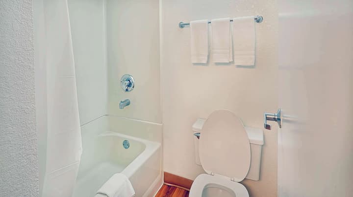 Studio 6 Suites Los Angeles, CA - Los Angeles - LAX