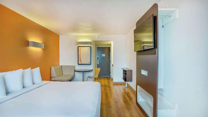 Studio 6 Suites Los Angeles, CA - Los Angeles - LAX
