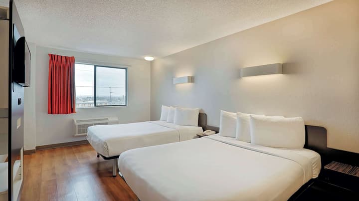 Studio 6 Suites Los Angeles, CA - Los Angeles - LAX