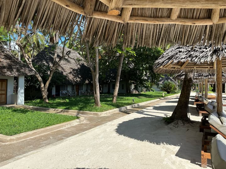 Ndame Paje Hotel
