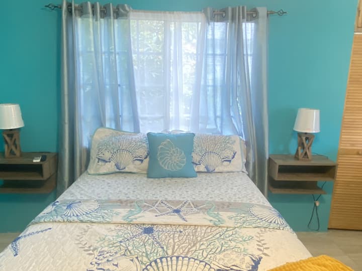Yanceylargo Estate - Newly Renovated 3 Br Villa W Gorgeous Mountain Views 3 Bedroom Villa by RedAwning