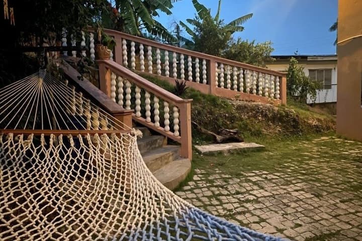 Yanceylargo Estate - Newly Renovated 3 Br Villa W Gorgeous Mountain Views 3 Bedroom Villa by RedAwning