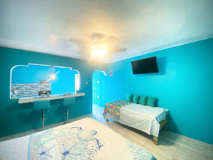 Yanceylargo Estate - Newly Renovated 7br Beautiful Two-story Estate Villa W Gorgeous Mountain View 7 Bedroom Villa by RedAwning