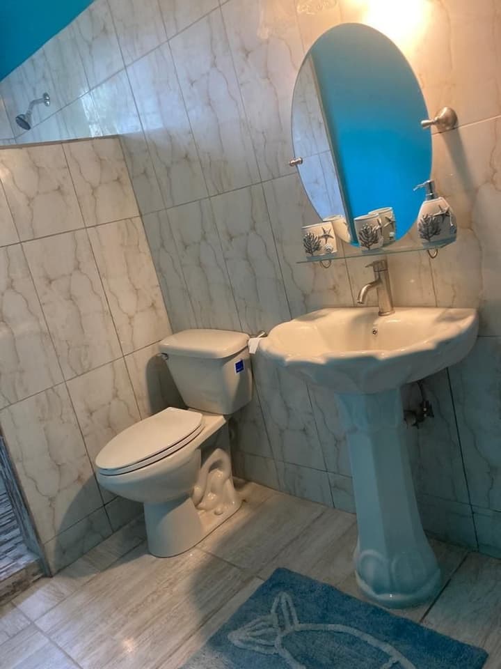 Yanceylargo Estate - Newly Renovated 7br Beautiful Two-story Estate Villa W Gorgeous Mountain View 7 Bedroom Villa by RedAwning