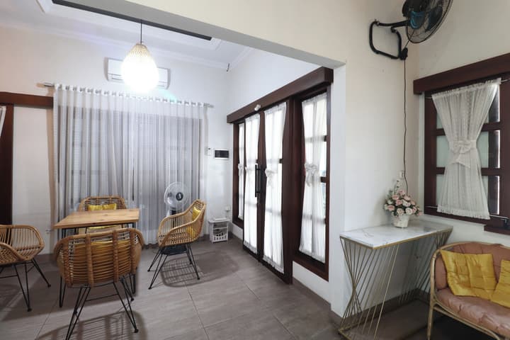 Bisma Balcony Homestay