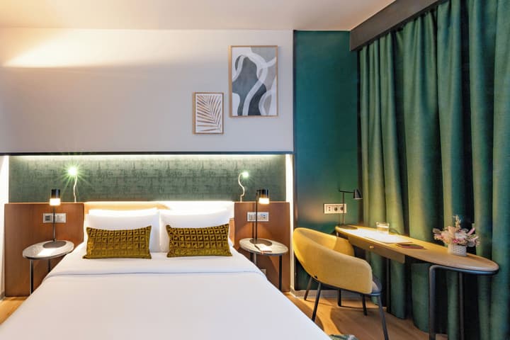 Crowne Plaza Madrid - Centre Retiro by IHG