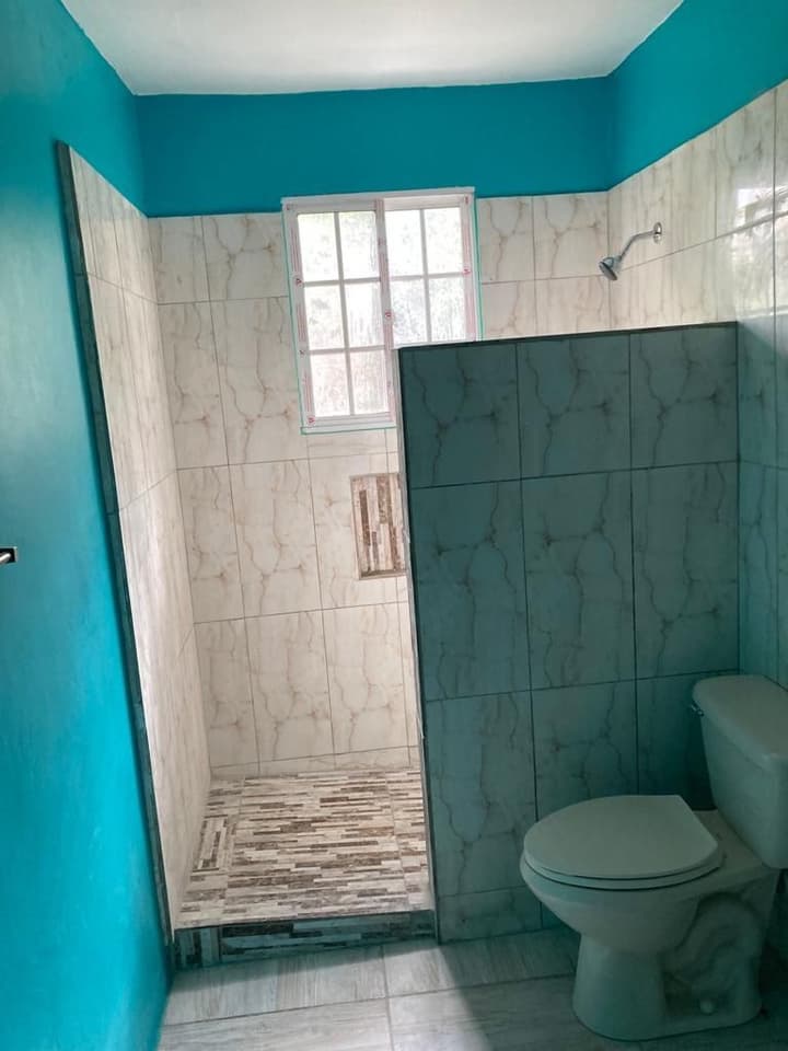 YanceyLargo Estate - Newly Built Modern 1 Bedroom Suite 1 Villa by RedAwning