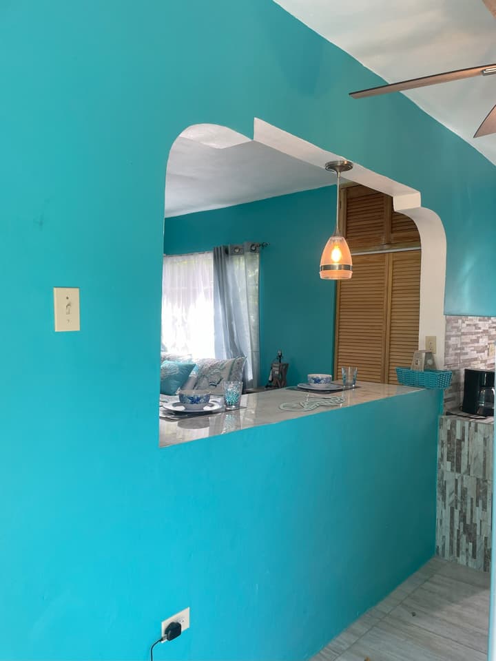 YanceyLargo Estate - Newly Built Modern 1 Bedroom Suite 1 Villa by RedAwning
