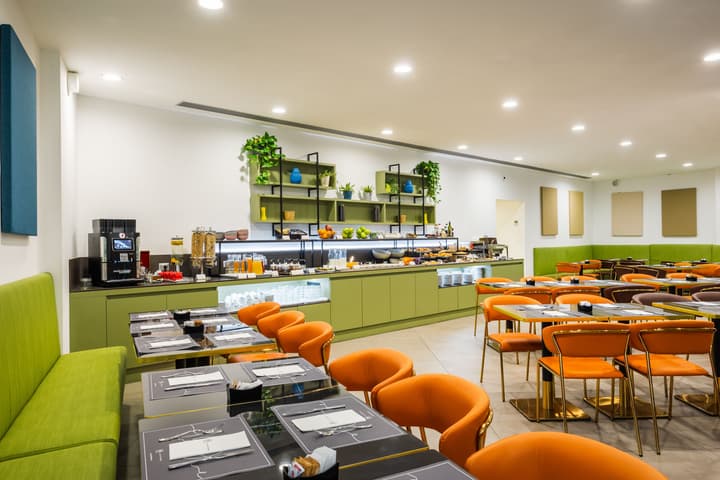 IH Hotels Milano Centrale