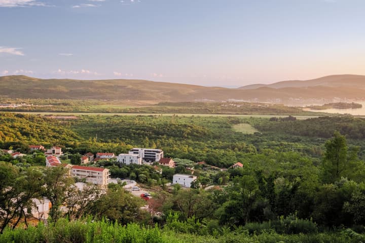 Montenegro Lodge