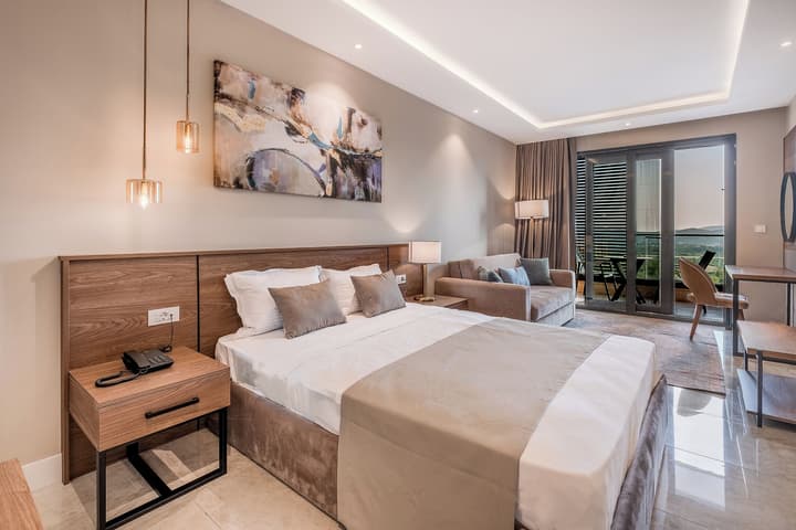 Montenegro Lodge