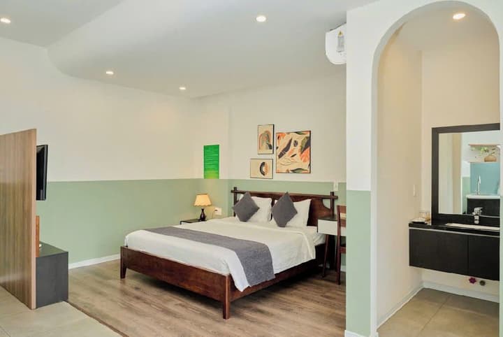 Charm Champion Villa Hoian