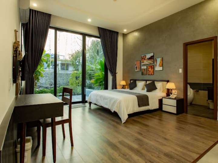 Charm Champion Villa Hoian