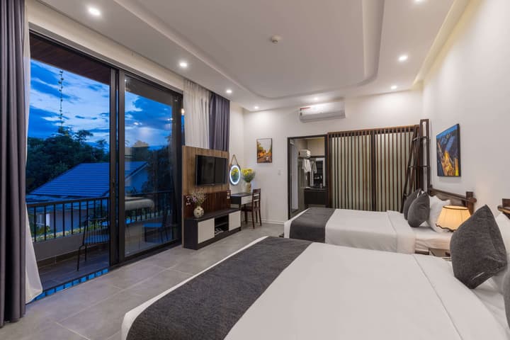 Charm Champion Villa Hoian