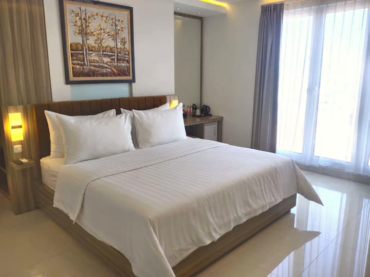 Surabaya River View Hotel
