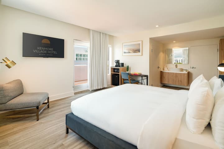 Kenmore Village Hotel, South Beach