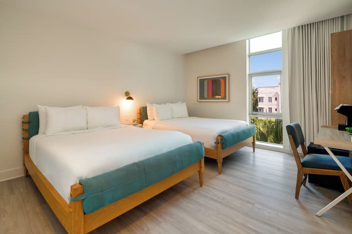 Kenmore Village Hotel, South Beach