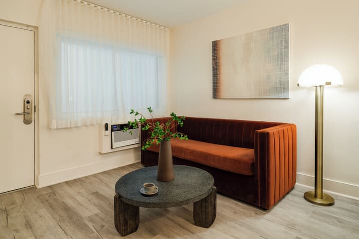 Kenmore Village Hotel, South Beach
