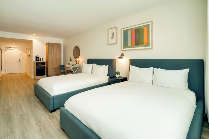 Kenmore Village Hotel, South Beach