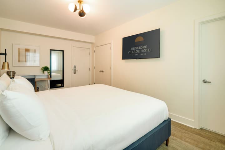 Kenmore Village Hotel, South Beach