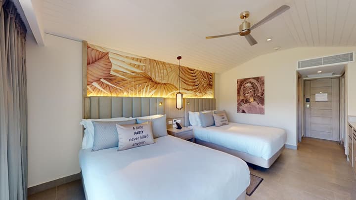 Royalton CHIC Antigua, An Autograph Collection All-Inclusive Resort – Adults Only