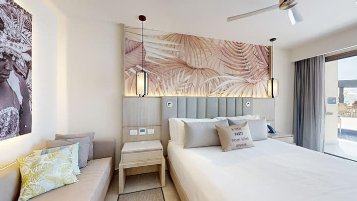 Royalton CHIC Antigua, An Autograph Collection All-Inclusive Resort – Adults Only