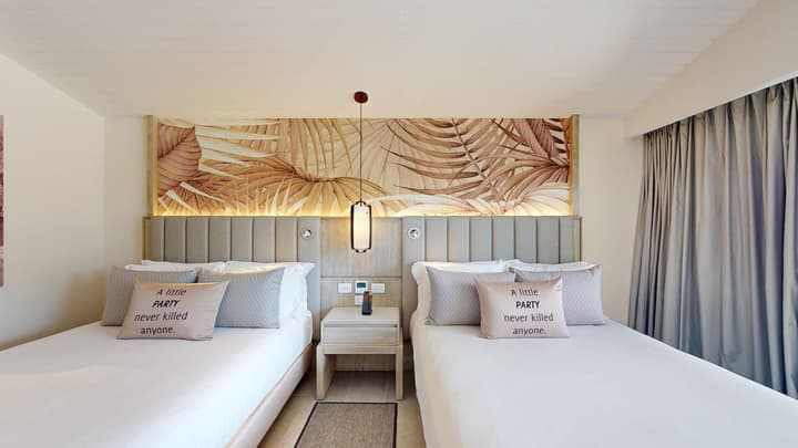 Royalton CHIC Antigua, An Autograph Collection All-Inclusive Resort – Adults Only