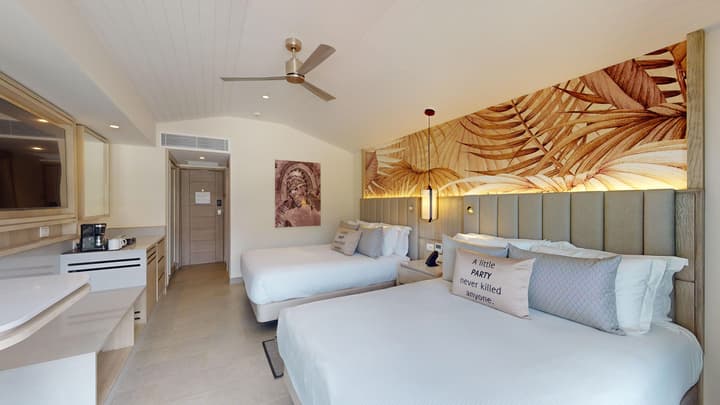 Royalton CHIC Antigua, An Autograph Collection All-Inclusive Resort – Adults Only