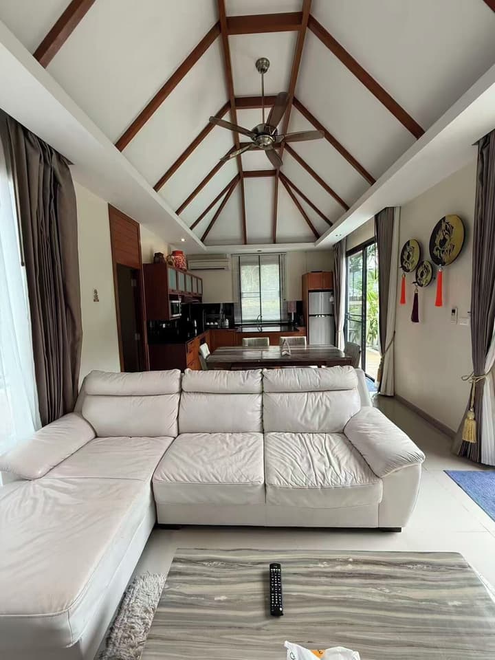 Meet Holiday Hotel