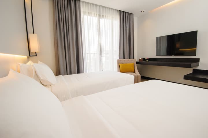 GLOW PARK HOTEL Grand Royal Palace