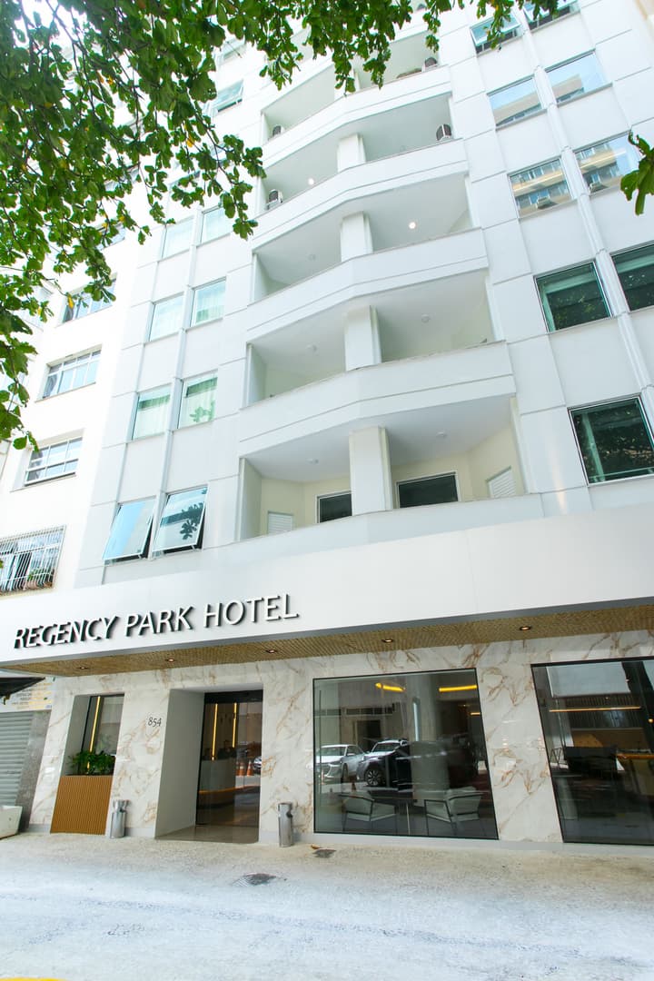 Regency Park Hotel