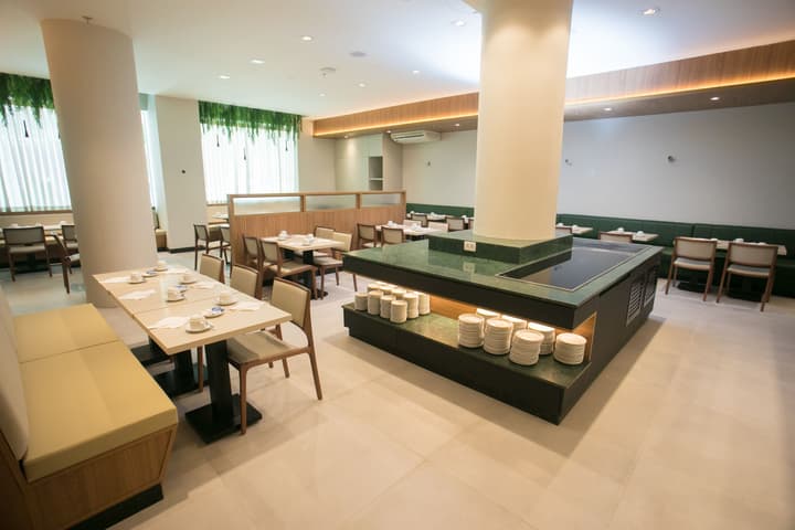 Regency Park Hotel
