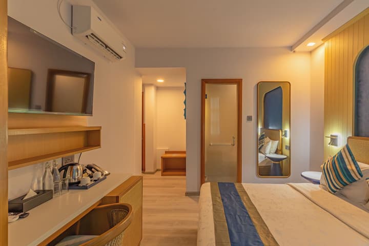UMET Seaview Hotel Roundtrip Airport Pick up and drop off