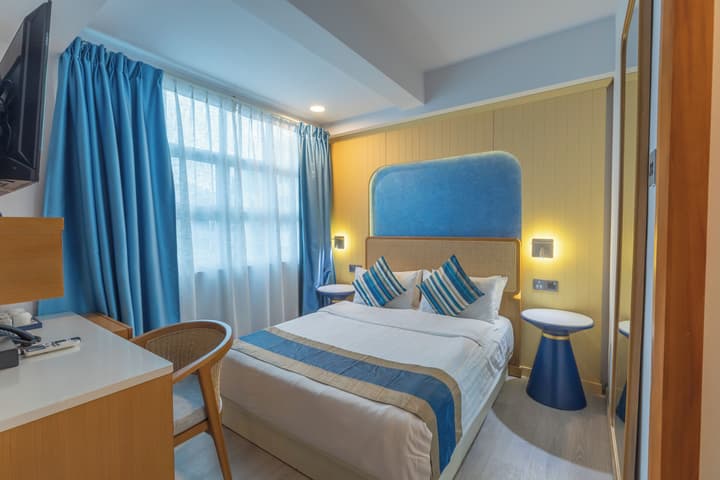 UMET Seaview Hotel Roundtrip Airport Pick up and drop off