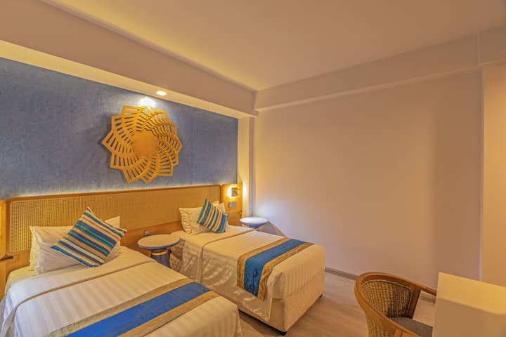 UMET Seaview Hotel Roundtrip Airport Pick up and drop off