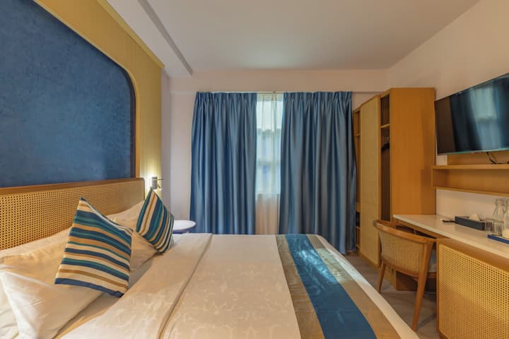 UMET Seaview Hotel Roundtrip Airport Pick up and drop off