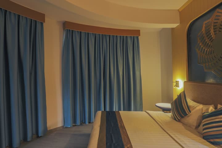 UMET Seaview Hotel Roundtrip Airport Pick up and drop off