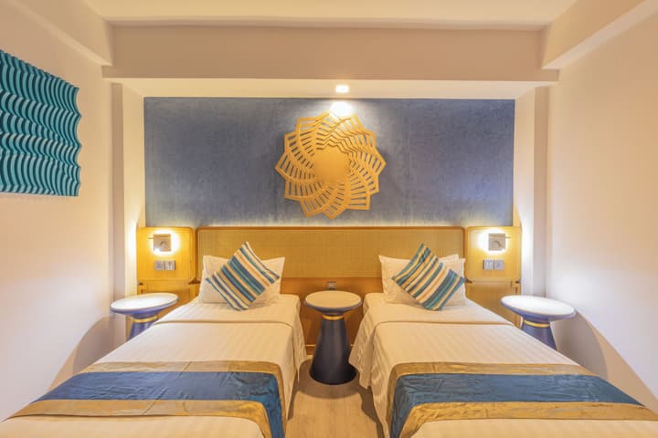 UMET Seaview Hotel Roundtrip Airport Pick up and drop off