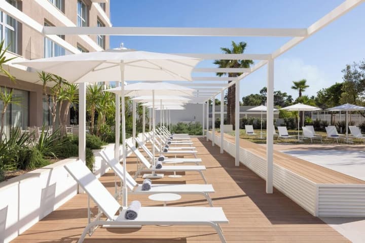B21 Lifestyle Hotel