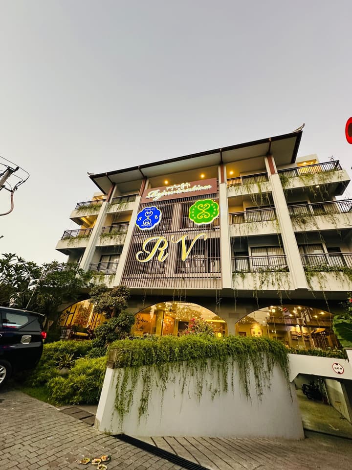 RV Hotel Gianyar