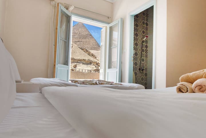 Villa Khufu Pyramids Hotel