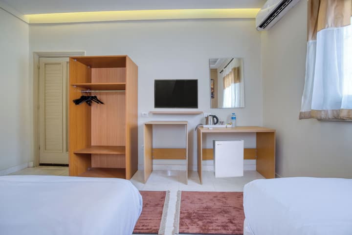 Villa Khufu Pyramids Hotel